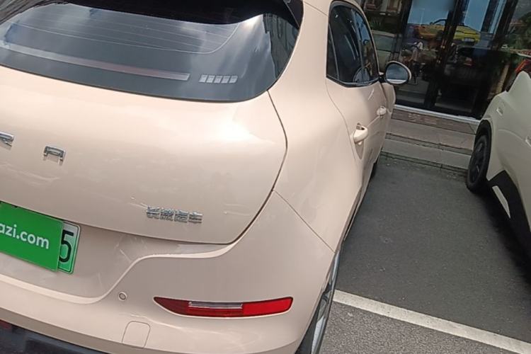 Used ORA Good Cat 2023 401 km Standard Range Luxury Version Ternary Lithium Right Rear Taillight