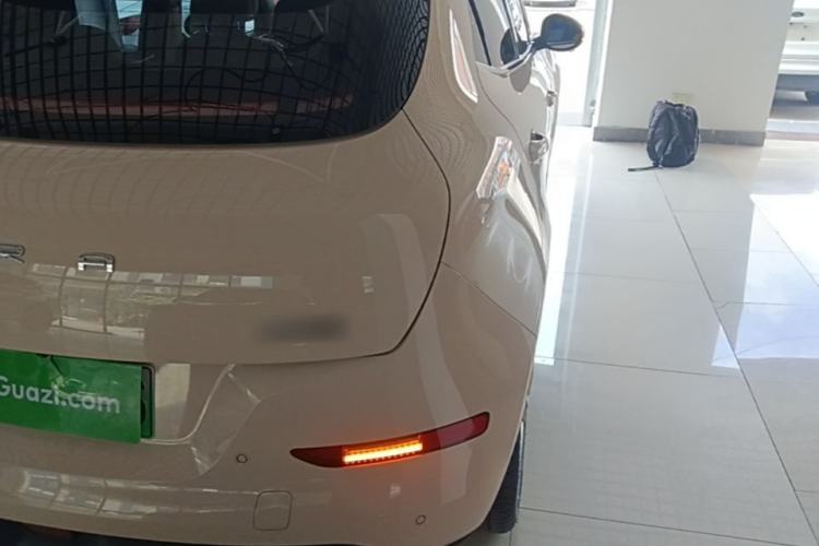 Used ORA Good Cat 2023 401 km Standard Range Luxury Version Lithium Iron Phosphate Right Rear Taillight