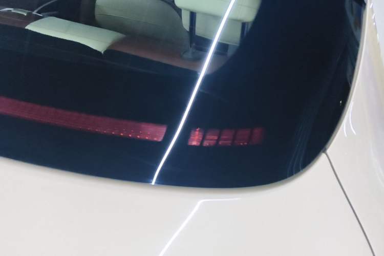 Used ORA Good Cat 2023 401 km Standard Range Luxury Version Lithium Iron Phosphate Right Rear Taillight