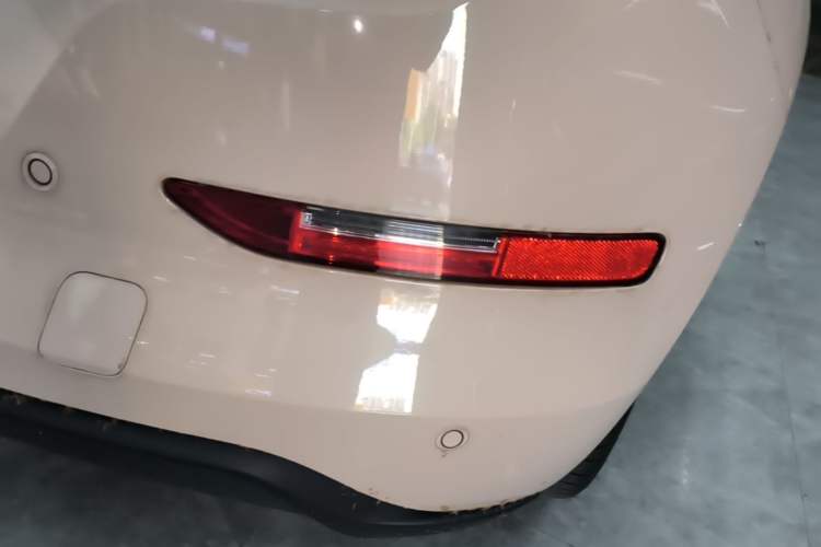 Used ORA Good Cat 2023 401 km Standard Range Prestige Version Lithium Iron Phosphate Right Rear Taillight