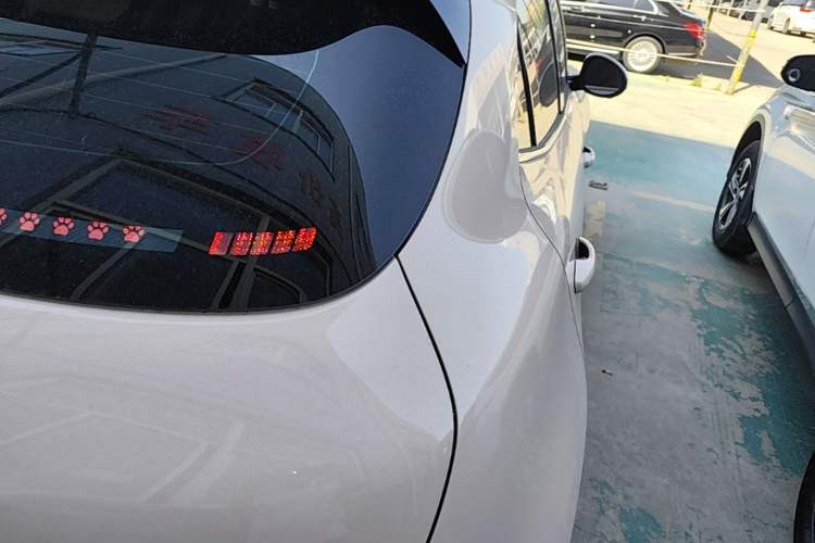 Used ORA Good Cat 2023 401 km Standard Range Premium Trim Ternary Lithium Right Rear Taillight