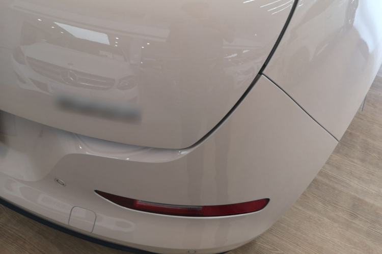 Used ORA Good Cat 2023 401 km Standard Range Premium Version Lithium Iron Phosphate Right Rear Taillight