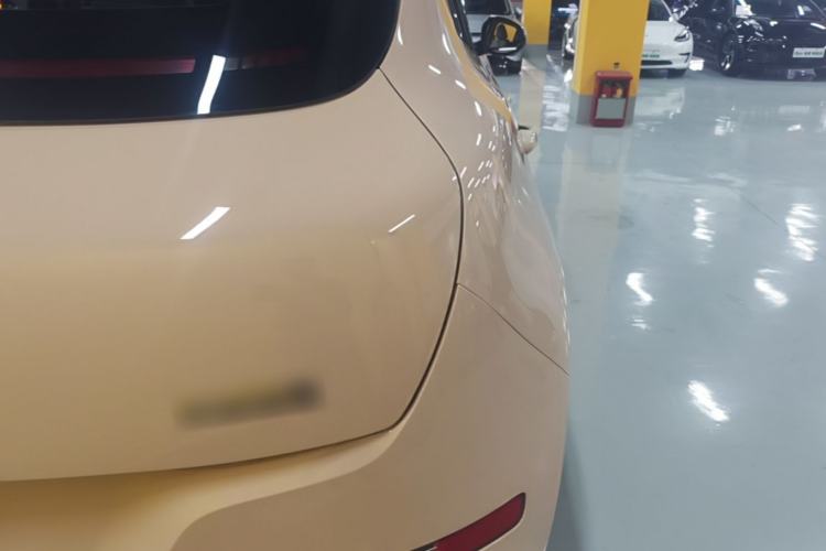 Used ORA Good Cat 2023 401 km Standard Range Luxury Version Lithium Iron Phosphate Right Rear Taillight