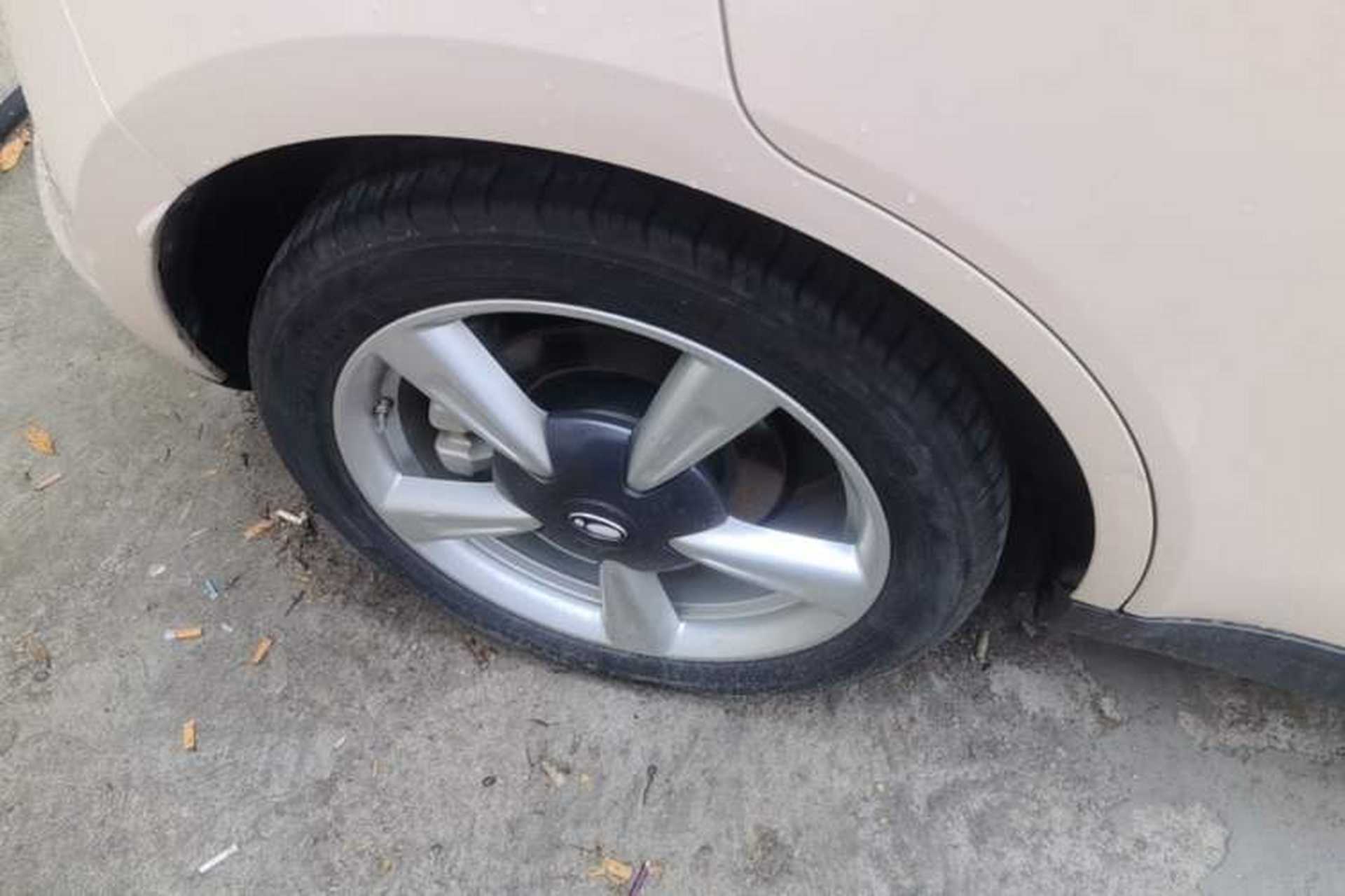 Used ORA Good Cat 2023 401 km Standard Range Luxury Version Lithium Iron Phosphate Right Rear Wheel Hub