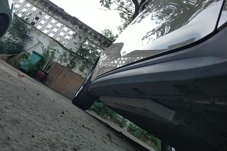 Used ORA Good Cat 2023 401 km Standard Range Luxury Version Lithium Iron Phosphate Right Side Sill