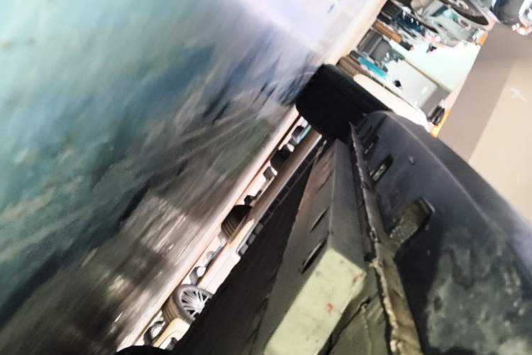 Used ORA Good Cat 2023 401 km Standard Range Luxury Version Lithium Iron Phosphate Right Side Sill