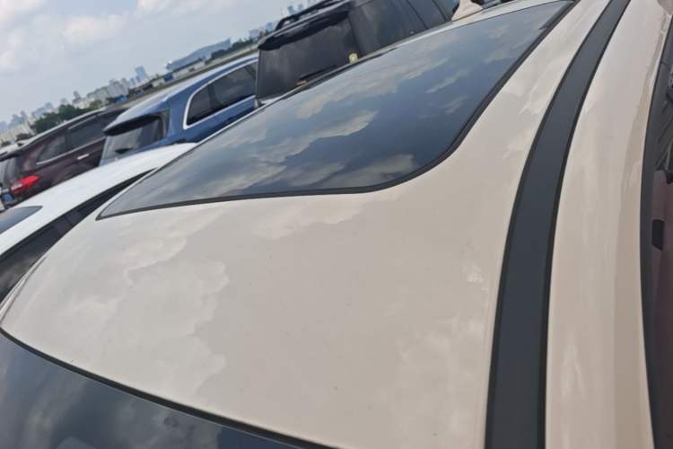 Used ORA Good Cat 2023 401 km Standard Range Prestige Version Lithium Iron Phosphate Roof
