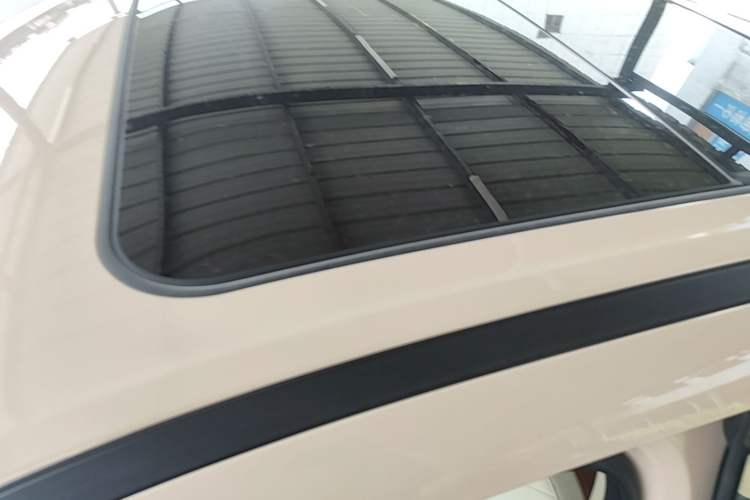 Used ORA Good Cat 2023 401 km Standard Range Prestige Version Lithium Iron Phosphate Roof