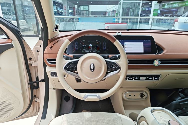 Used ORA Good Cat 2023 401 km Standard Range Premium Version Lithium Iron Phosphate Steering Wheel