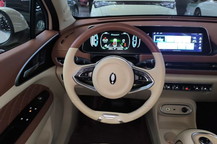Used ORA Good Cat 2023 401 km Standard Range Luxury Version Lithium Iron Phosphate Steering Wheel