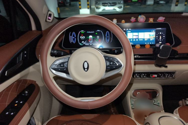 Used ORA Good Cat 2023 401 km Standard Range Prestige Version Lithium Iron Phosphate Steering Wheel