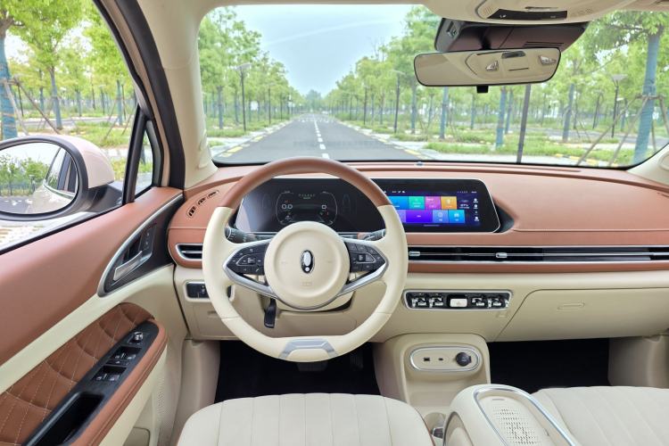 Used ORA Good Cat 2023 401 km Standard Range Luxury Version Lithium Iron Phosphate Steering Wheel