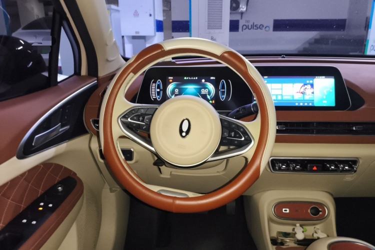 Used ORA Good Cat 2023 401 km Standard Range Comfort Version Lithium Iron Phosphate Steering Wheel