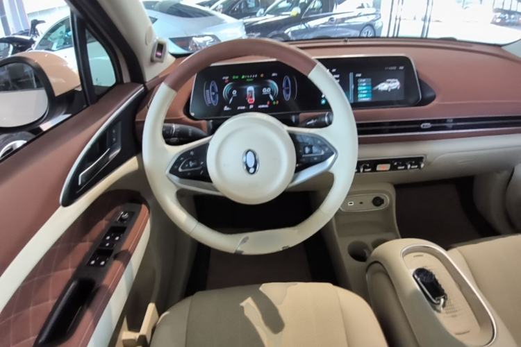 Used ORA Good Cat 2023 401 km Standard Range Premium Version Lithium Iron Phosphate Steering Wheel