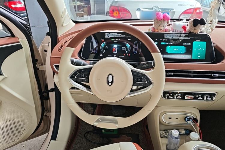 Used ORA Good Cat 2023 401 km Standard Range Comfort Version Lithium Iron Phosphate Steering Wheel