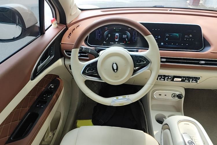 Used ORA Good Cat 2023 401 km Standard Range Luxury Version Lithium Iron Phosphate Steering Wheel