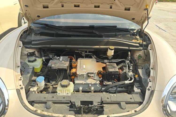 Used ORA Good Cat 2023 401 km Standard Range Luxury Version Lithium Iron Phosphate Engine Bay