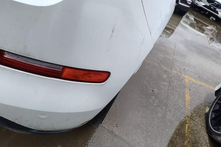 Used ORA Good Cat 2023 401 km Standard Range Luxury Version Lithium Iron Phosphate Right Rear Taillight