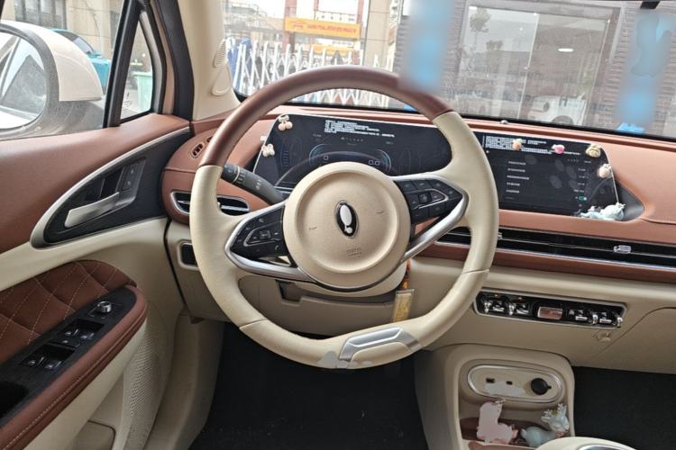 Used ORA Good Cat 2023 401 km Standard Range Luxury Version Lithium Iron Phosphate Steering Wheel