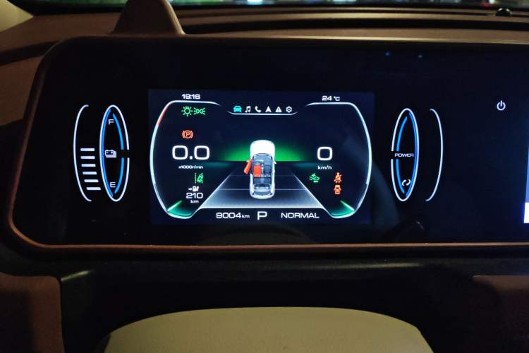Used ORA Good Cat 2023 401 km Standard Range Premium Version Lithium Iron Phosphate Instrument Cluster