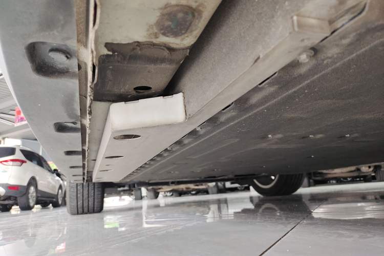 Used ORA Good Cat 2023 401 km Standard Range Luxury Version Lithium Iron Phosphate Left Side Sill