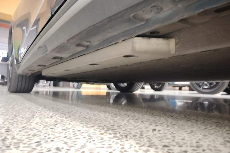 Used ORA Good Cat 2024 401 km Luxury Version Left Side Sill