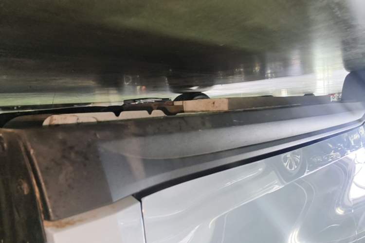 Used ORA Good Cat 2024 401 km Luxury Version Right Side Sill