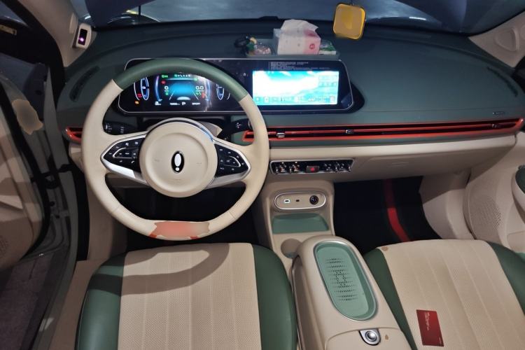 Used ORA Good Cat 2024 401 km Luxury Version 126 kW Center Console