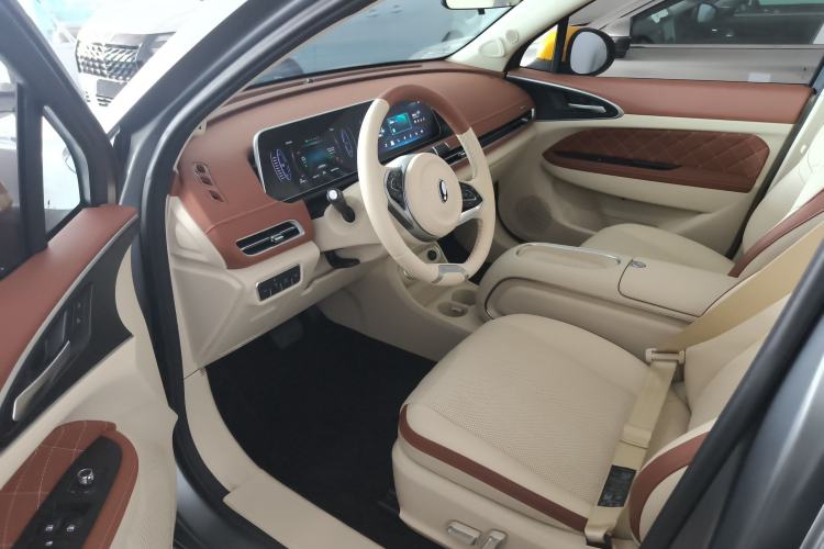 Used ORA Good Cat 2024 401 km Range Luxury Version 135 kW Interior 1