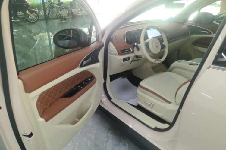Used ORA Good Cat 2024 401 km Range Luxury Version 135 kW Driver Seat