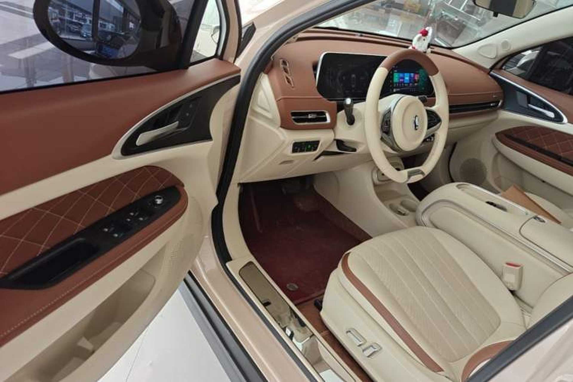 Used ORA Good Cat 2024 401 km Range Luxury Version 135 kW Driver Seat