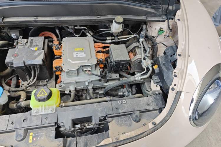 Used ORA Good Cat 2024 401 km Range Luxury Version 135 kW Engine Bay Left