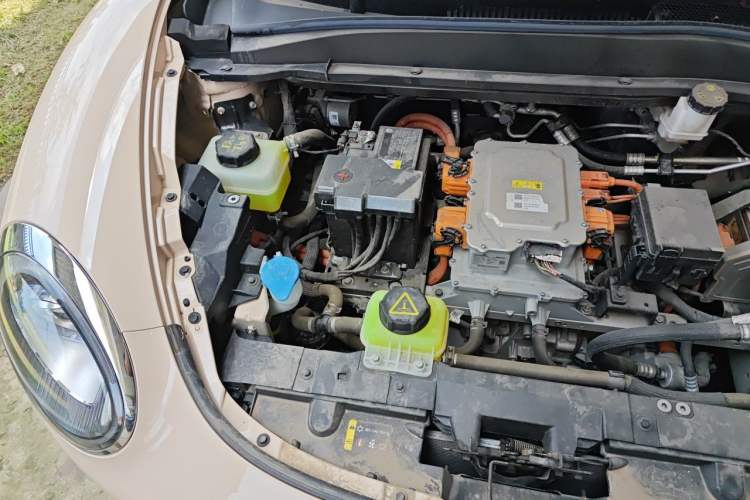 Used ORA Good Cat 2024 401 km Range Luxury Version 135 kW Engine Bay Right