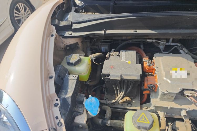 Used ORA Good Cat 2024 401 km Comfort Edition Engine Bay Right