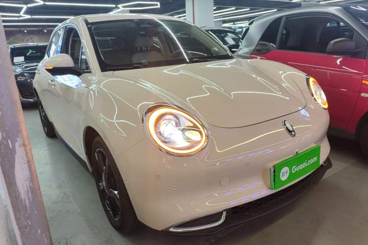 Used ORA Good Cat 2024 401 km Range Luxury Version 135 kW Front Right 45 Deg