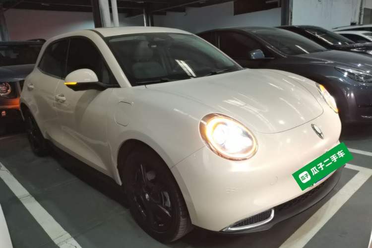 Used ORA Good Cat 2024 401 km Luxury Version Front Right 45 Deg
