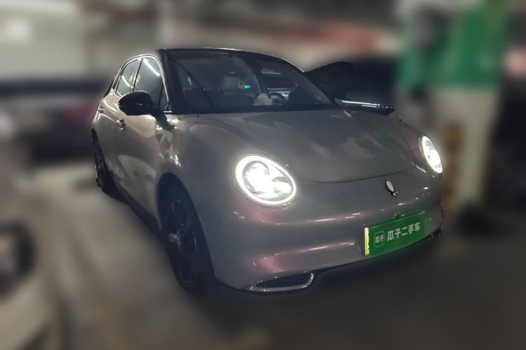 Used ORA Good Cat 2024 401 km Luxury Version 126 kW Front Right 45 Deg