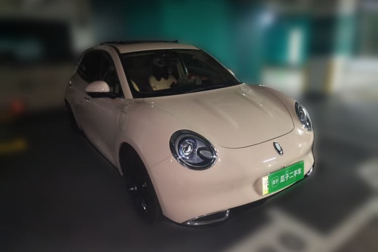 Used ORA Good Cat 2024 401 km Luxury Version Front Right 45 Deg