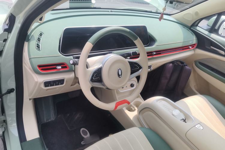 Used ORA Good Cat 2024 401 km Luxury Version 126 kW Center Console
