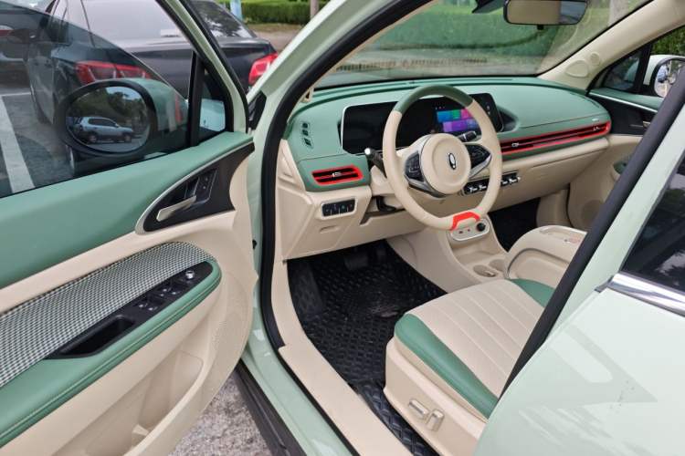 Used ORA Good Cat 2024 401 km Range Luxury Version 135 kW Driver Seat