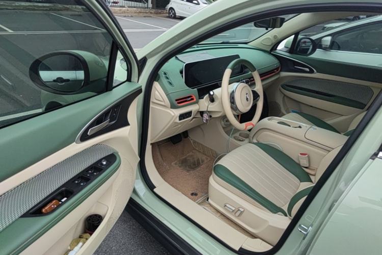 Used ORA Good Cat 2024 401 km Range Luxury Version 135 kW Driver Seat