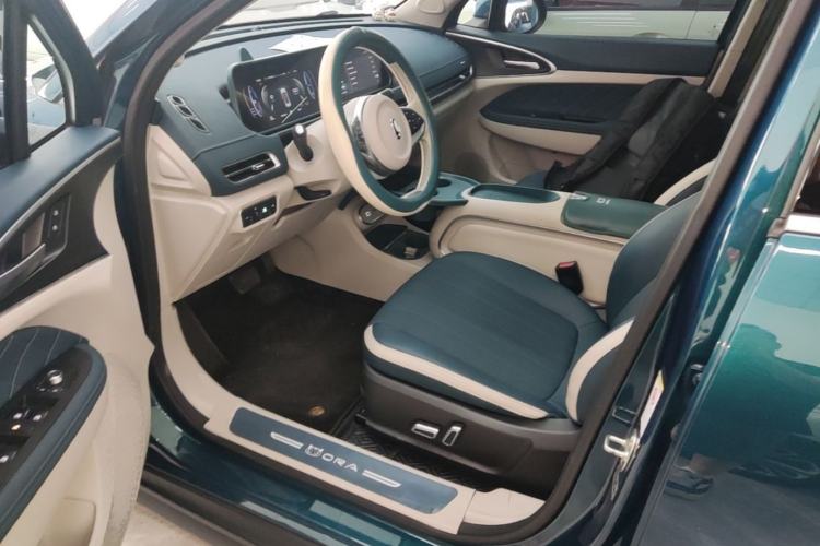 Used ORA Good Cat 2024 401 km Range Luxury Version 135 kW Driver Seat