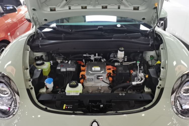 Used ORA Good Cat 2024 401 km Luxury Version 126 kW Engine Bay