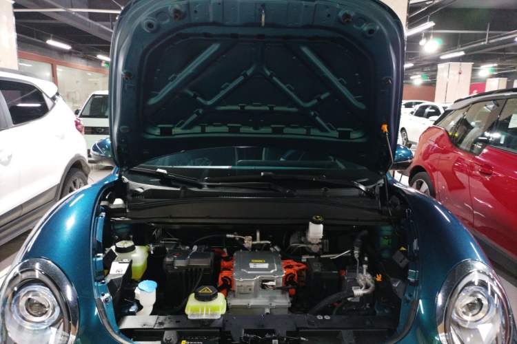 Used ORA Good Cat 2024 401 km Luxury Version Engine Bay