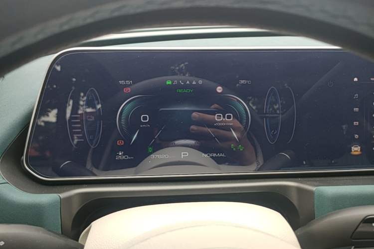 Used ORA Good Cat 2024 501 km Luxury Version Instrument Cluster