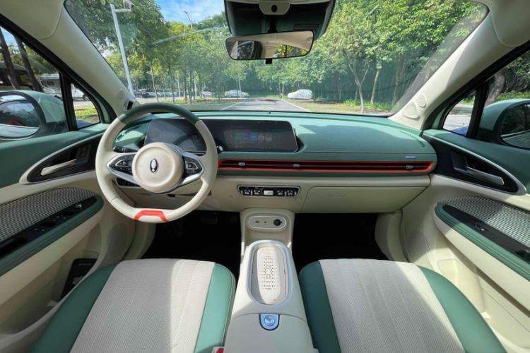 Used ORA Good Cat 2024 401 km Range Luxury Version 135 kW Interior 1