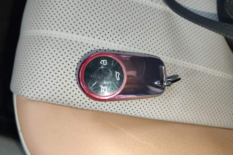 Used ORA Good Cat 2024 401 km Luxury Version 126 kW Interior 1