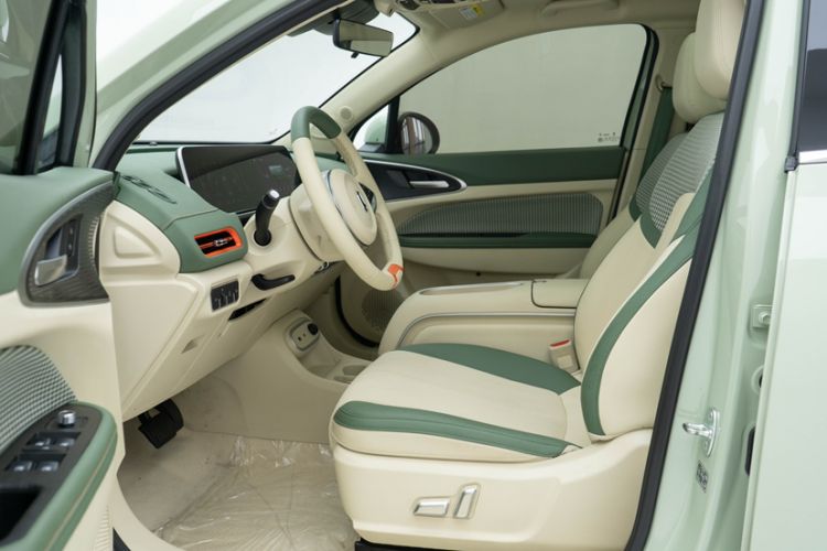 Used ORA Good Cat 2024 501 km Luxury Version Interior 6