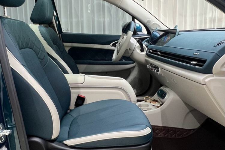 Used ORA Good Cat 2024 501 km Luxury Version Interior 7
