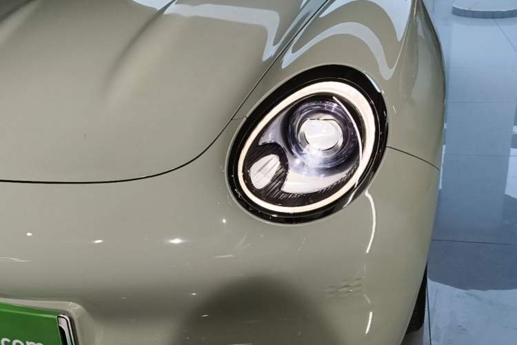 Used ORA Good Cat 2024 401 km Luxury Version Left Front Headlight